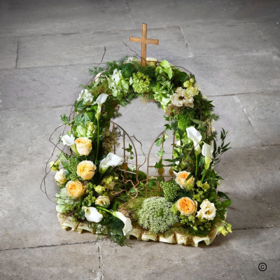 Gates of Heaven - The Gates of Heaven hold religious significance and are a traditional Victorian tribute.  With the gates ajar, they convey a poignant message - a gateway to heaven.