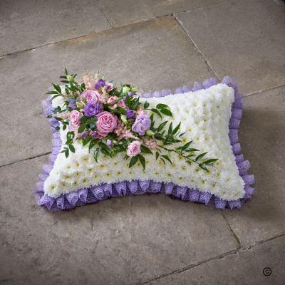Pillow tribute funeral wreath posy coffin spray - Signifying a final, comfortable resting place,pillow conveys your loved one sleeping peacefully.  
 Standard 13", deluxe 15", Luxury 17" - Pictured 13"

 We select and buy seasonal flowers from the best suppliers around the world. We stock a wide range of stunning blooms, including orchids, Spray Roses, Veronica, Alstroemeria, tulips, carnations, liatris, and much, much more.  At Daisy Chain, we are passionate about quality, and our great reviews back it up.  We make sure our flowers are fresh, so they last longer when you buy from us.  Our friendly team is ready to help whether you ring in your order, visit our website, or come in to chat with us in-store.  We love forward planning, but we know that our hectic lives can catch us out sometimes, so we also offer same-day delivery.